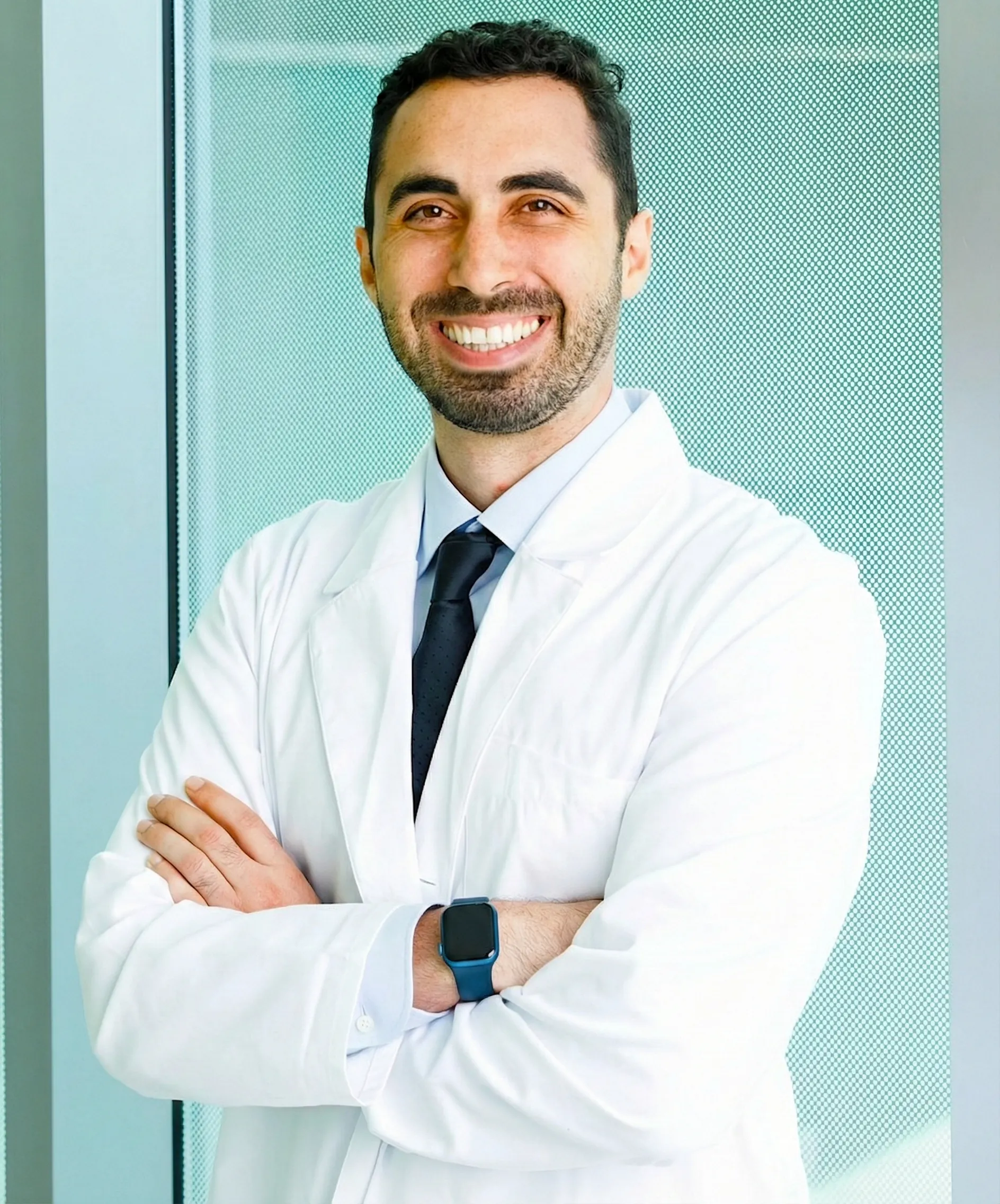 Dr. Ari Ucar